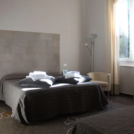 Cernaia 42 فندق مبيت وإفطار 4*