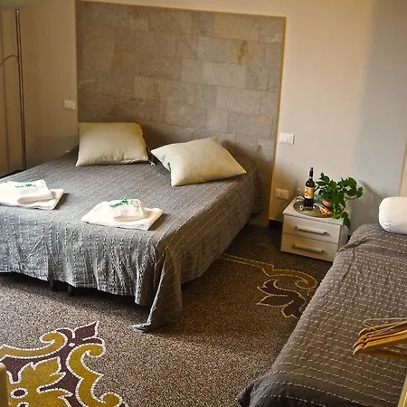 Cernaia 42 Bed & Breakfast 2*